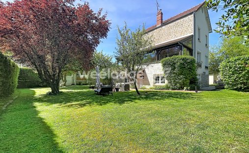 House in Vaureal, Ile-de-France, France 1