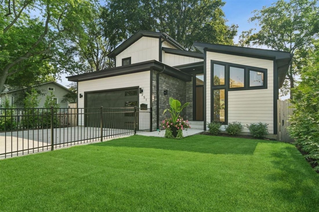 House in Highwood, Illinois, United States 1 - 18639612