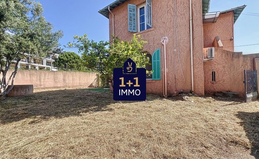 Maison à Extérieurs, Fréjus, France 1
