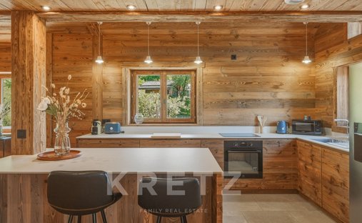 Chalet in Manigod, Auvergne-Rhône-Alpes, France 1