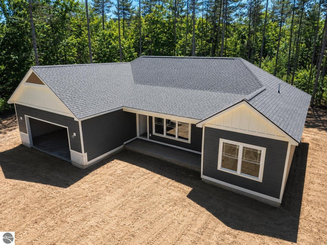 House in Traverse City, Michigan, United States 1 - 18636657