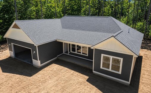 House in Traverse City, Michigan, United States 1