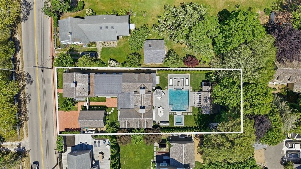 House in Edgartown, Massachusetts, United States 2 - 18639614