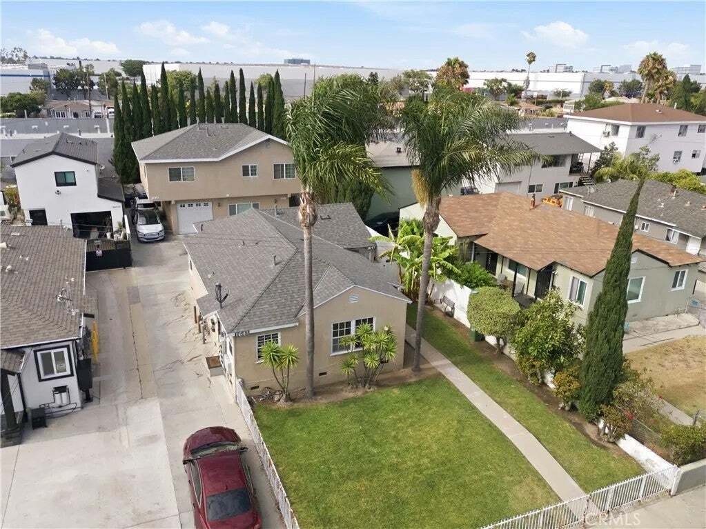 Torrance, California, United States 1 - 18638271