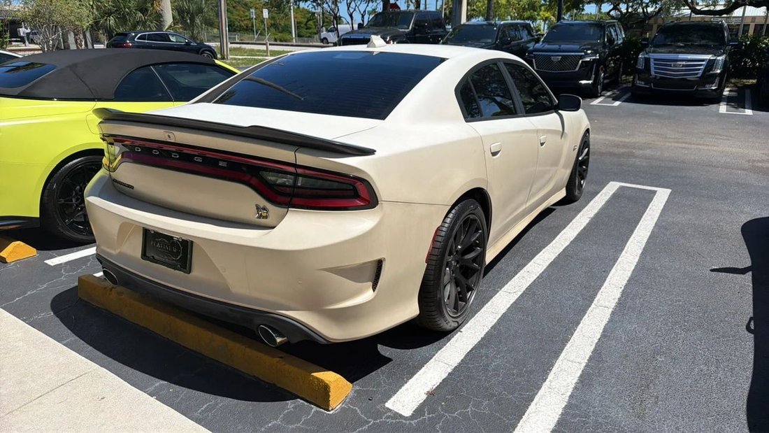 Sedan in Boynton Beach, FL, United States 5 - 18639251