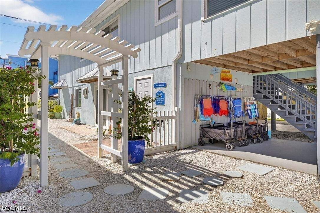 Fort Myers Beach, Florida, United States 3 - 18633143