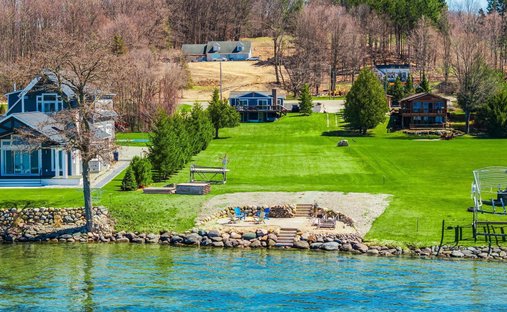 House in Alden, Michigan, United States 1