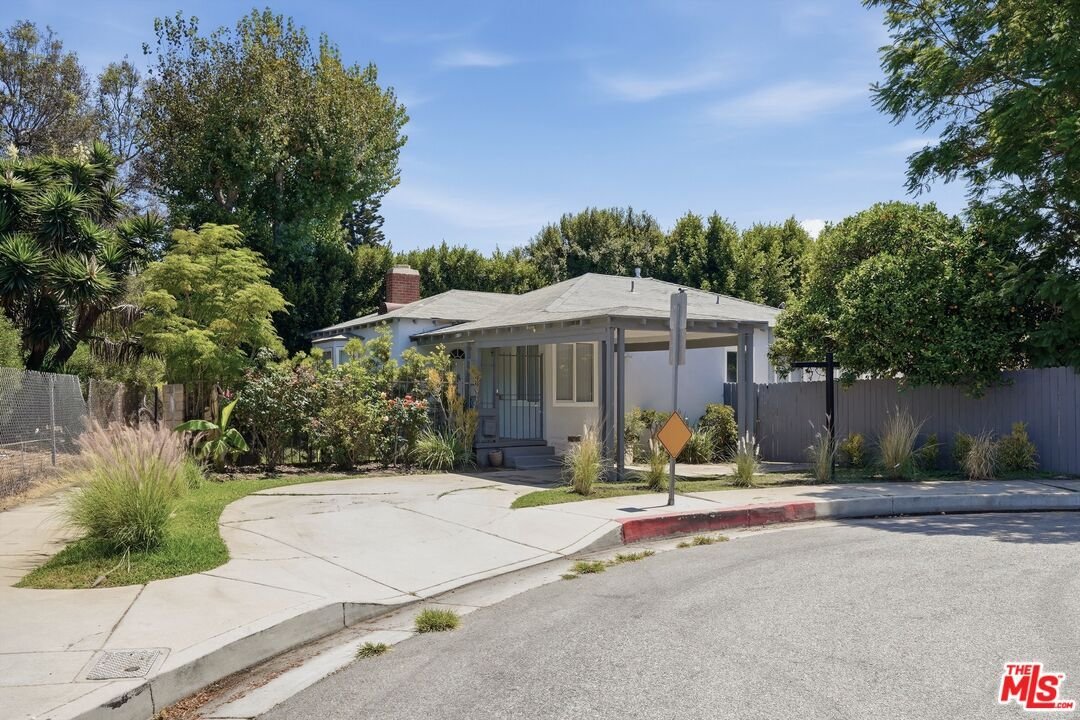 Santa Monica, California, United States 2 - 18638758
