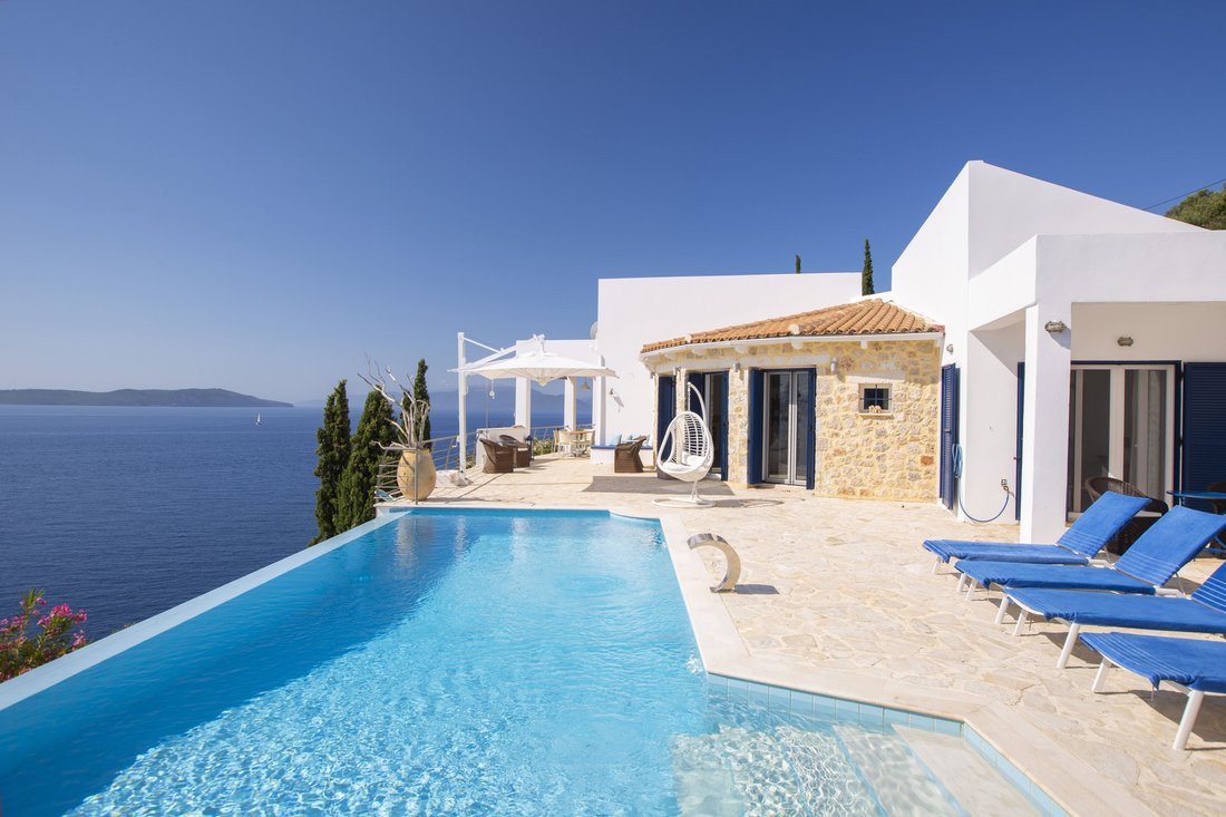 Villa in Igoumenitsa, Epirus and Western Macedonia, Greece 2 - 17262347