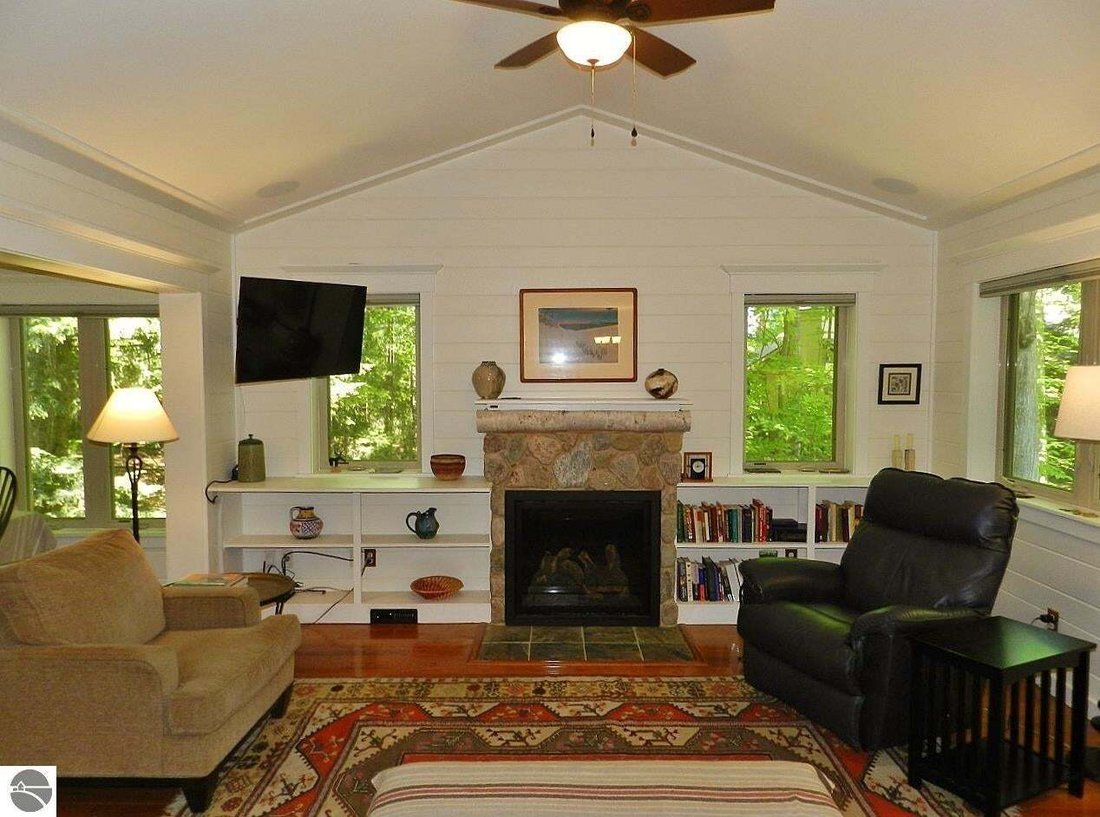 House in Garfield Township, Michigan, United States 3 - 18636445