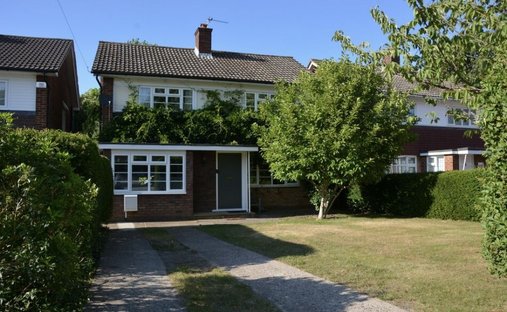 House in Kent Town, Elmbridge, England 1
