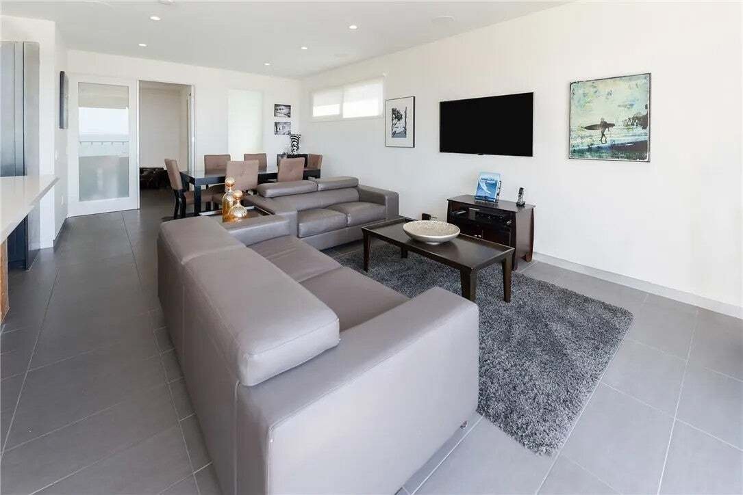 Hermosa Beach, California, United States 5 - 18634541
