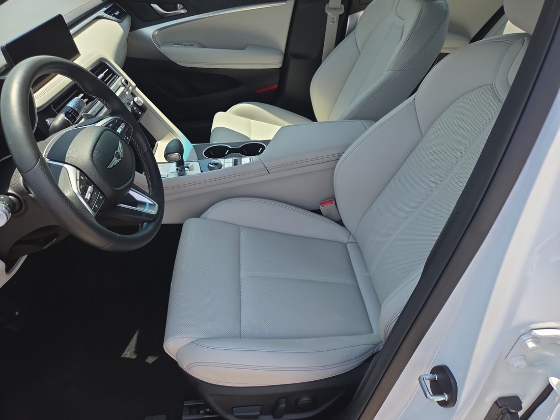 Sedan in Memphis, TN, United States 5 - 18635068