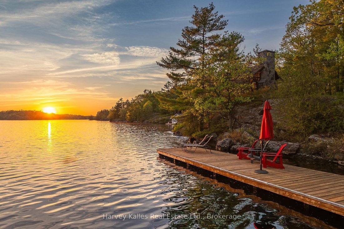 House in Gravenhurst, Ontario, Canada 1 - 18639626