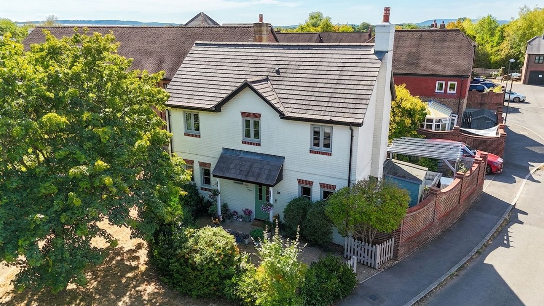 House in Okehurst, Billingshurst, England 1 - 18634658