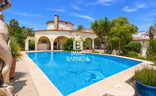 Villa a Empuriabrava, Catalogna, Spagna 1