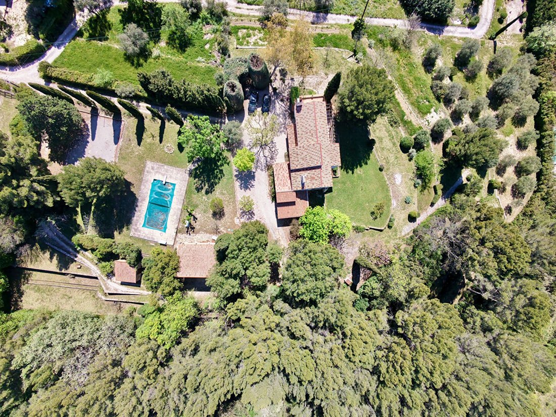 Villa in Le Castellet, Provence-Alpes-Côte d'Azur, France 2 - 18635090