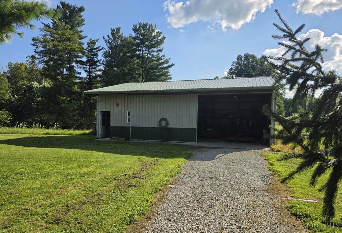 Farm Ranch in Hillsboro, Ohio, United States 4 - 18635273