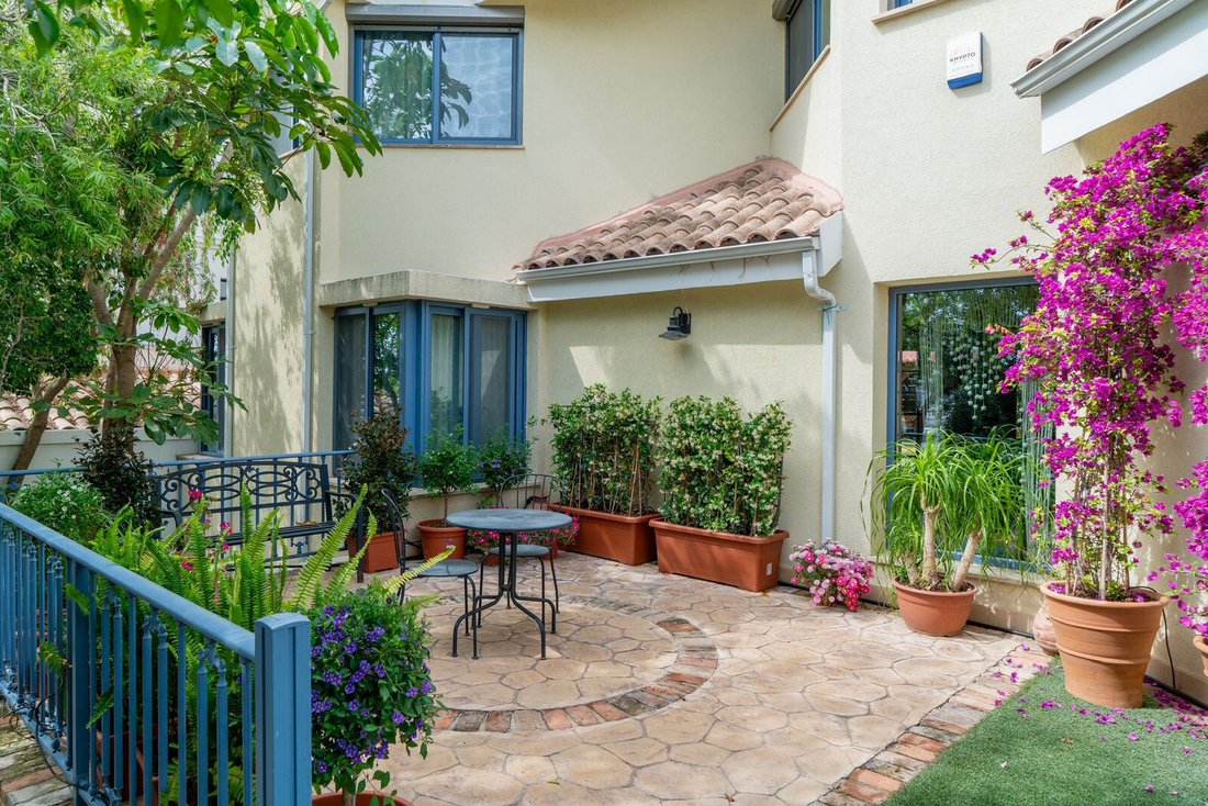 Villa in Limassol, Limassol, Cyprus 4 - 16380129