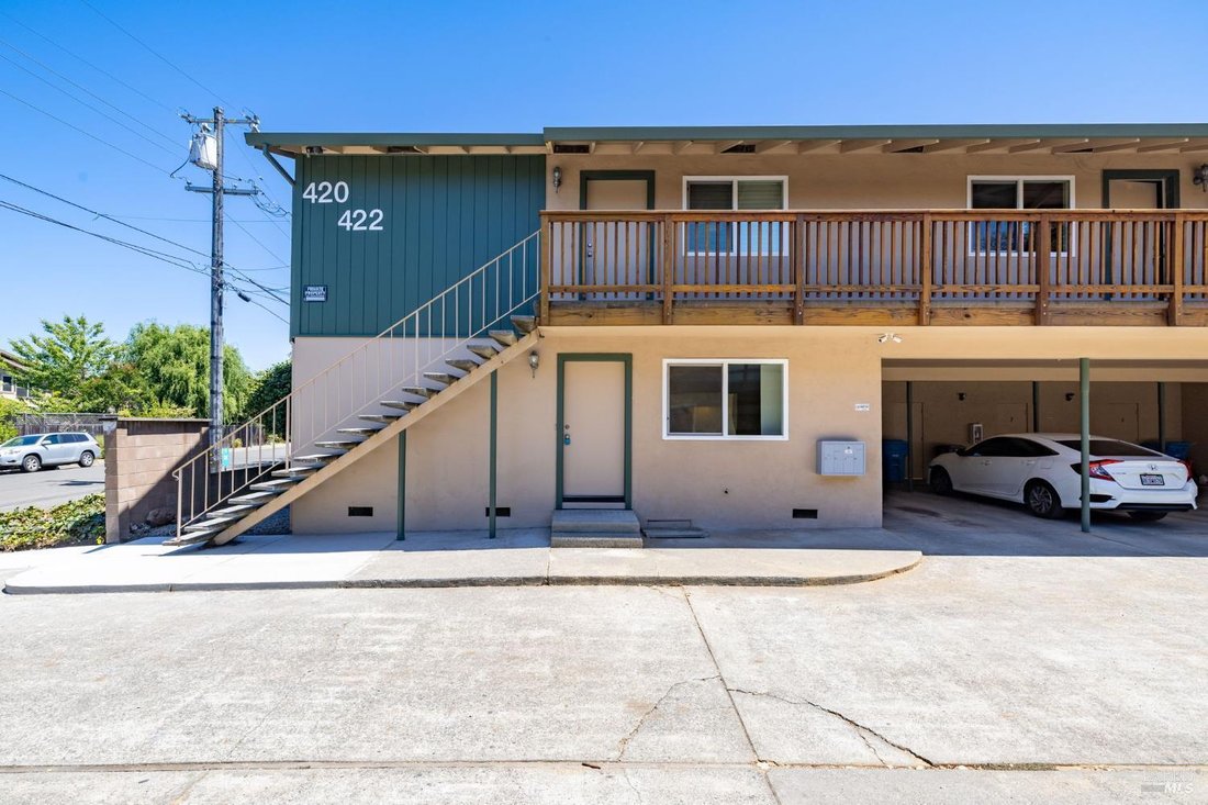 Santa Rosa, California, United States 3 - 18638907