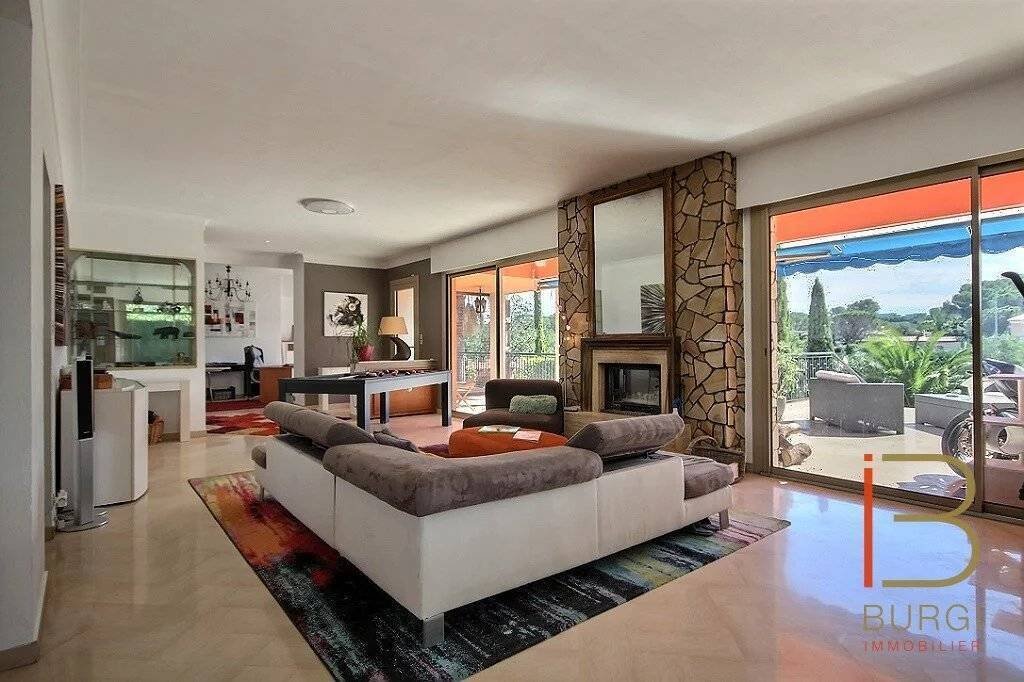 Villa in Le Dramont-Agay-Anthéor-Le Trayas, Saint-Raphaël, France 2 - 16098983