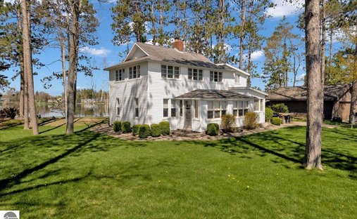 House in Hale, Michigan, United States 1