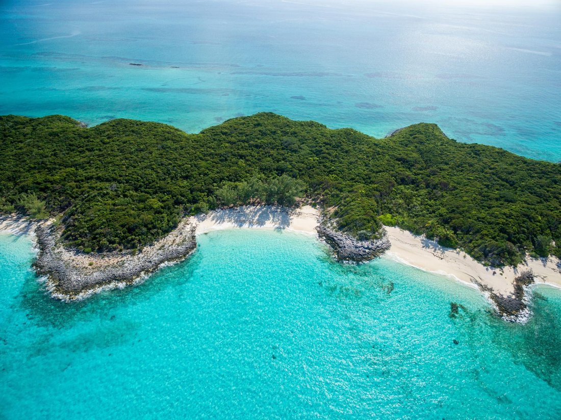 Land in Nassau, New Providence, The Bahamas 2 - 18639768