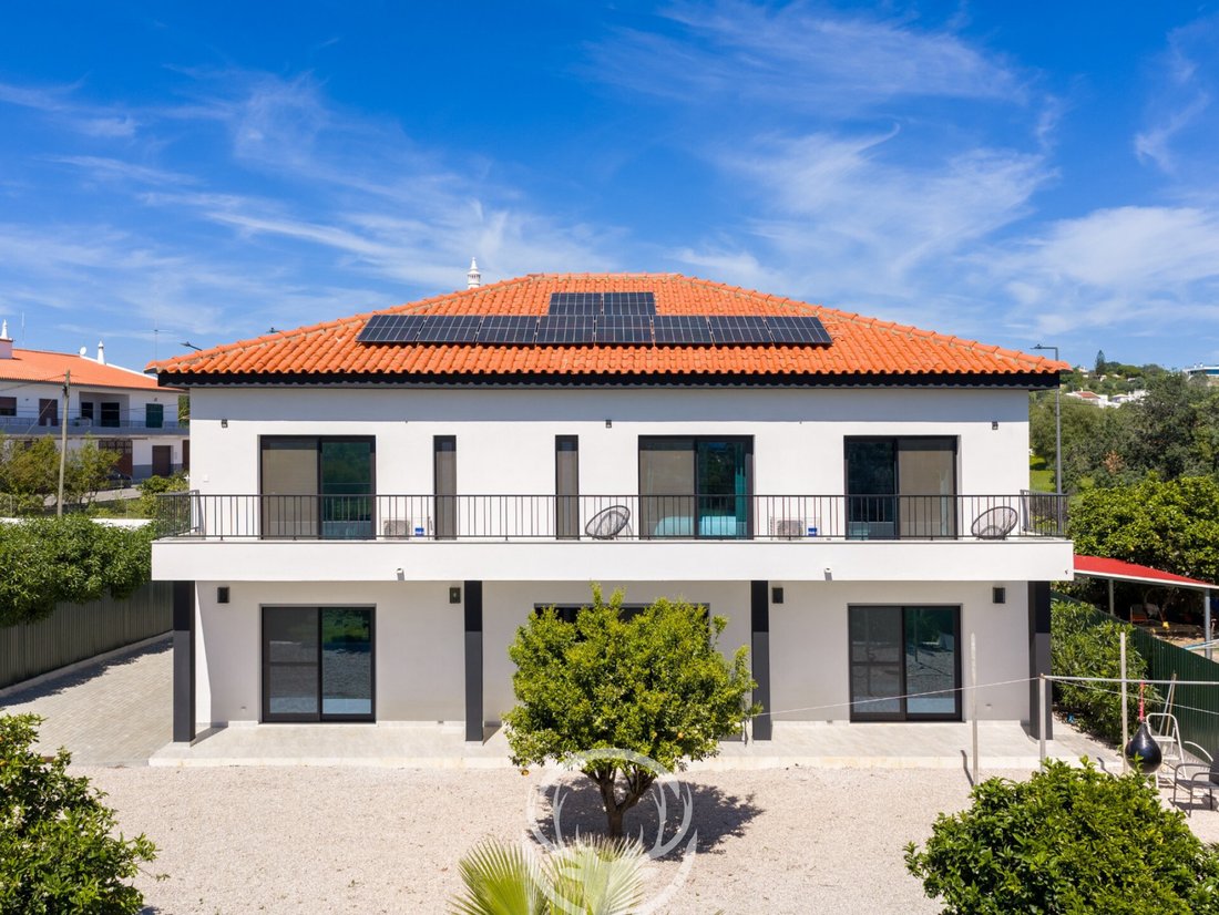 Villa in Vilamoura, Quarteira, Algarve 1 - 18436082