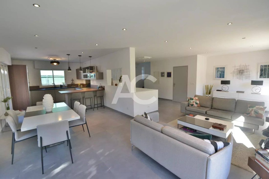 Casa a Fontmerle, Antibes, Francia 4 - 17265782