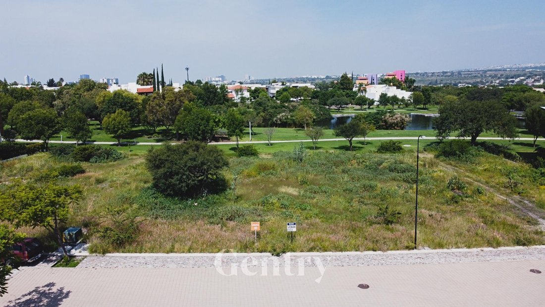 Land in Santiago de Querétaro, Querétaro, Mexico 3 - 18131236