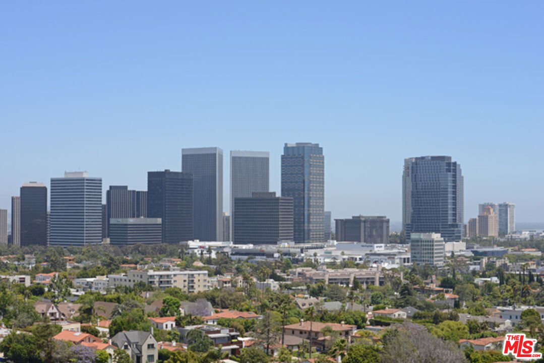 Condo in Los Angeles, California, United States 2 - 18638696