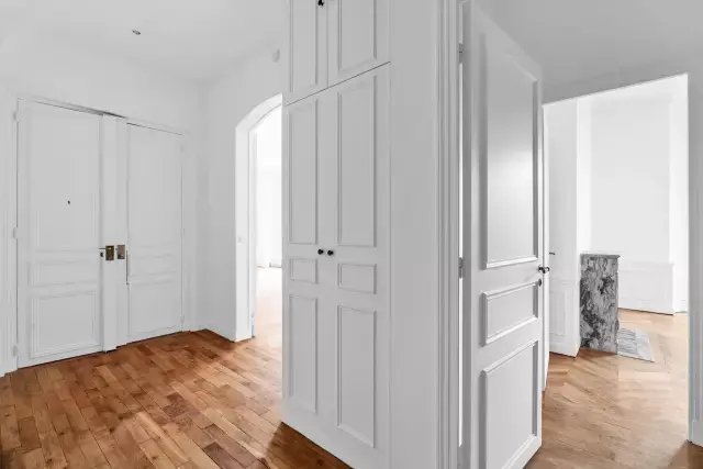 Apartment in Saint Philippe du Roule, Paris 8e Arrondissement, Paris 3 - 17267714
