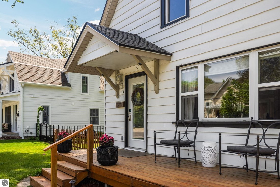 House in Traverse City, Michigan, United States 3 - 18636107