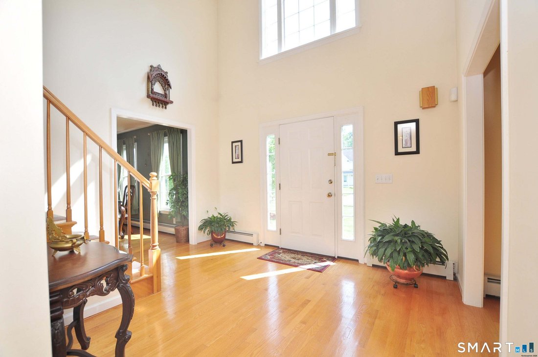 House in South Windsor, Connecticut, United States 2 - 18633059