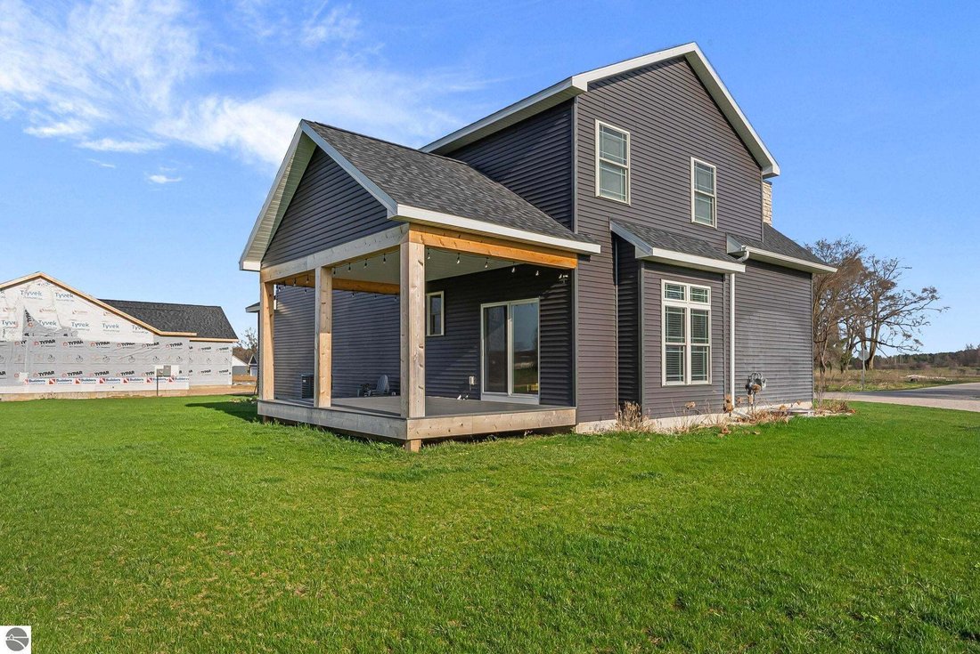 House in Traverse City, Michigan, United States 3 - 18636646