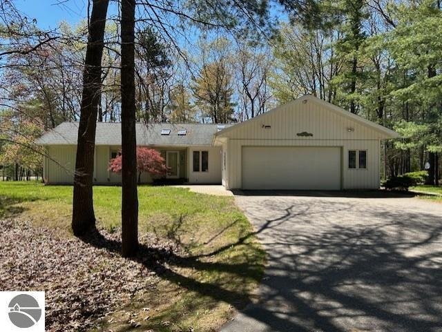 House in East Tawas, Michigan, United States 3 - 18635894