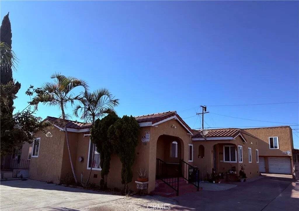 Huntington Park, California, United States 1 - 18638265