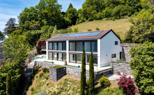 Villa in Chardonne, Vaud, Switzerland 1