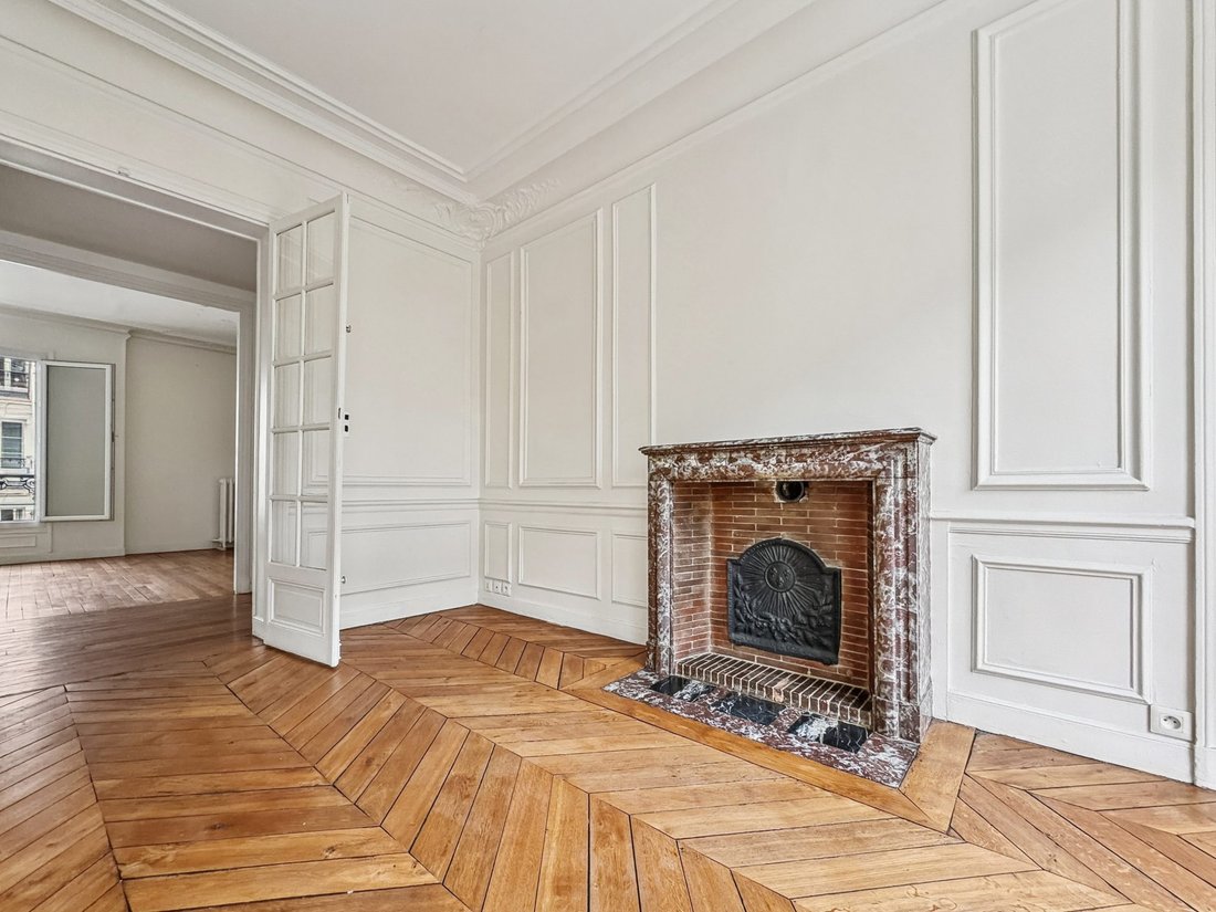Apartment in Grange Aux Belles-Terrage, Paris 10e Arrondissement, Paris 4 - 18640432