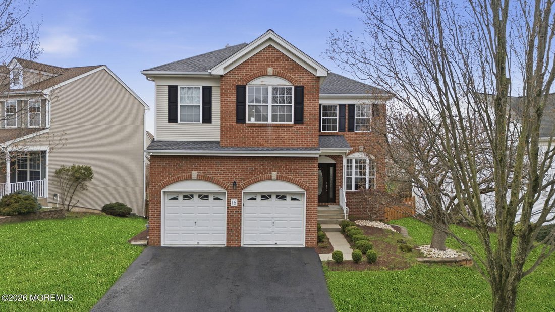Condo in Manalapan Township, New Jersey, United States 3 - 18639958