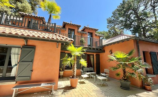 House in Le Guézy, La Baule-Escoublac, France 1
