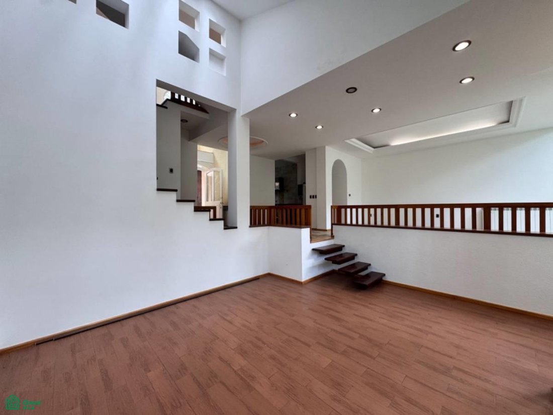 House in Mexico City, Mexico 4 - 17232596