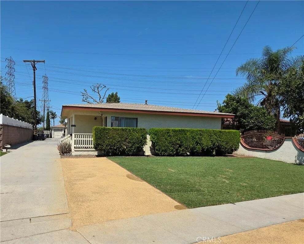 Norwalk, California, United States 1 - 18640434