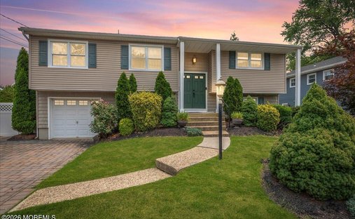 House in Hazlet, New Jersey, United States 1