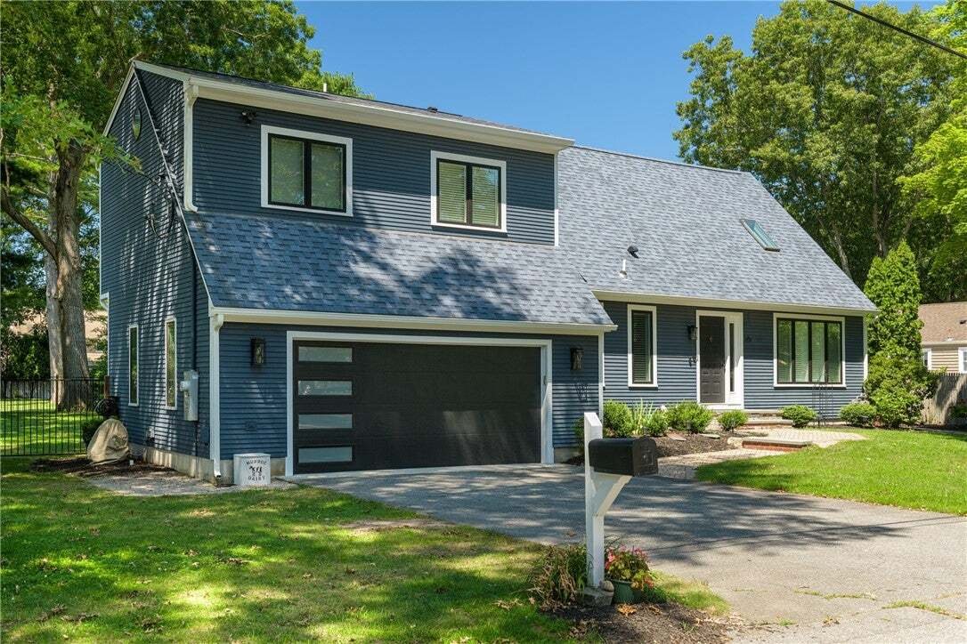 House in Barrington, Rhode Island, United States 2 - 18639985