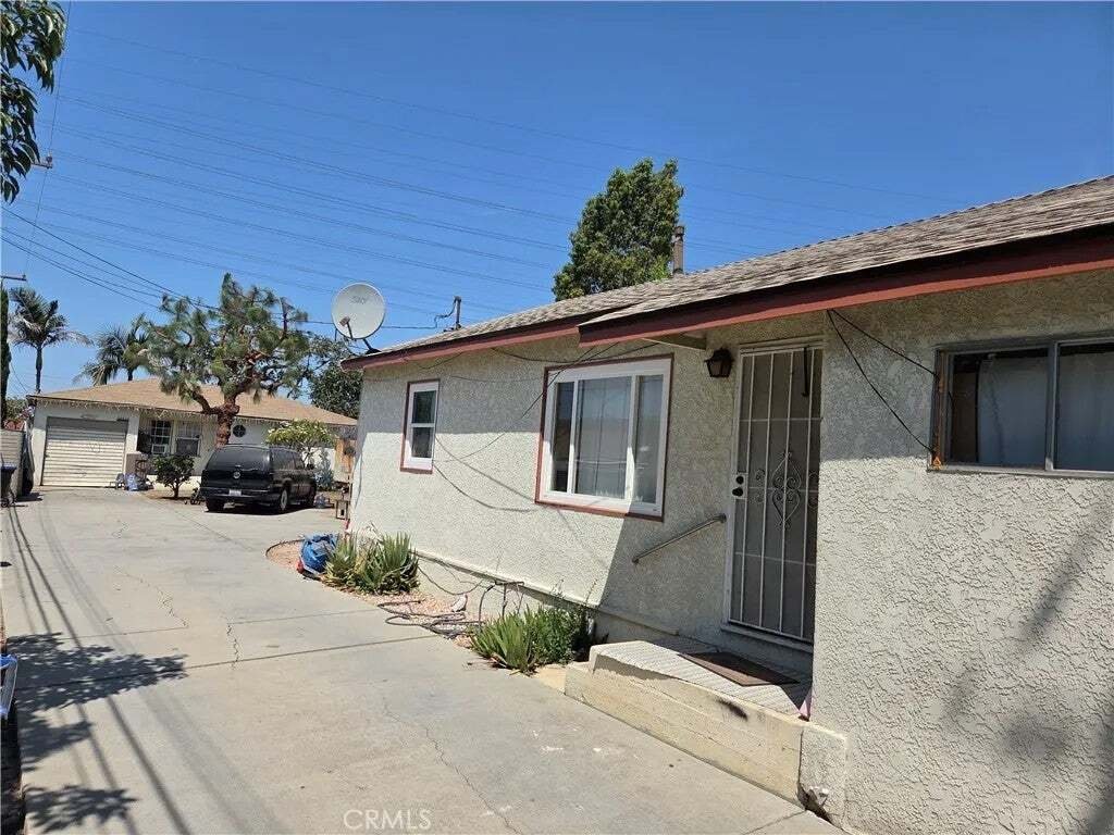 Norwalk, California, United States 3 - 18640434