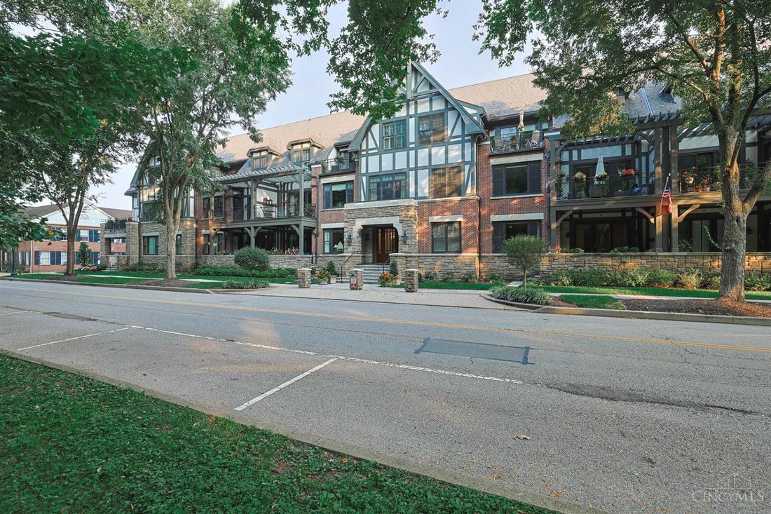 Condo in Mariemont, Ohio, United States 1 - 18639996