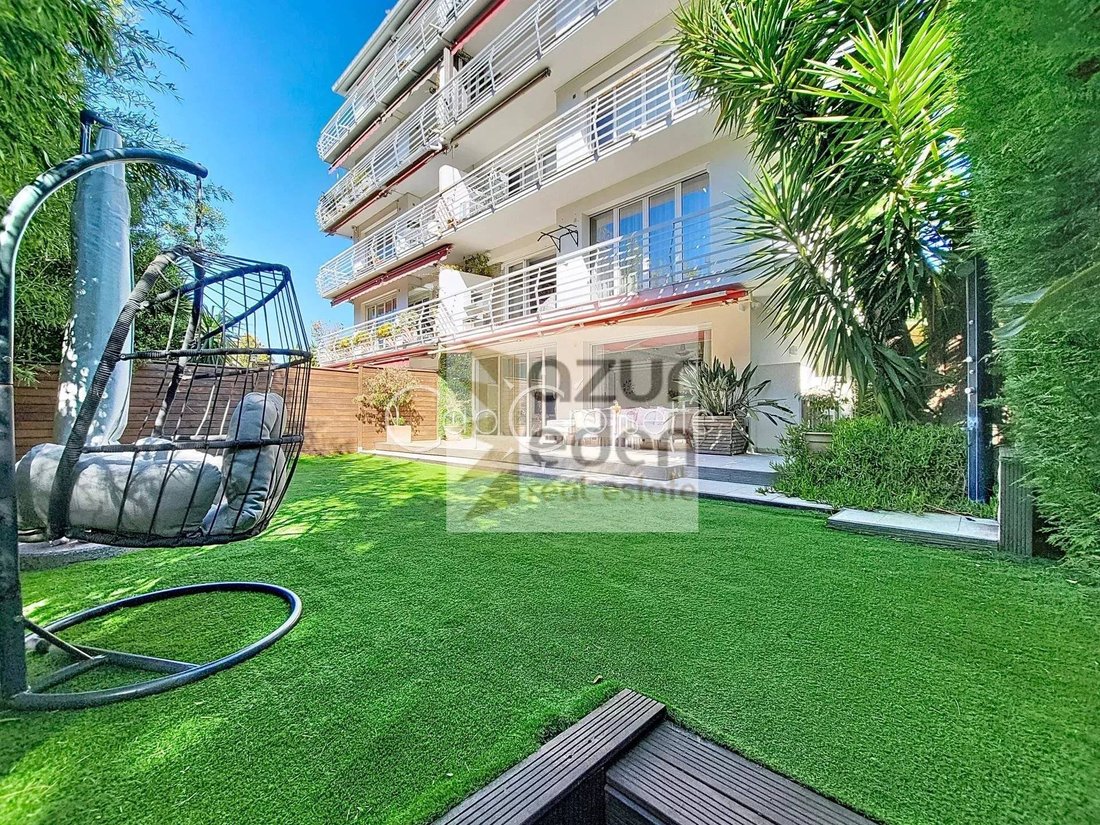 Apartment in Cannes, Provence-Alpes-Côte d'Azur, France 1 - 17622358