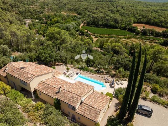 Villa en Entrecasteaux, Provenza-Alpes-Costa Azul, Francia 3 - 16297560