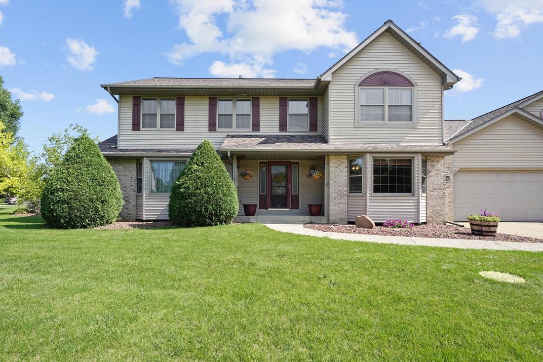 House in Bristol, Wisconsin, United States 4 - 18639998